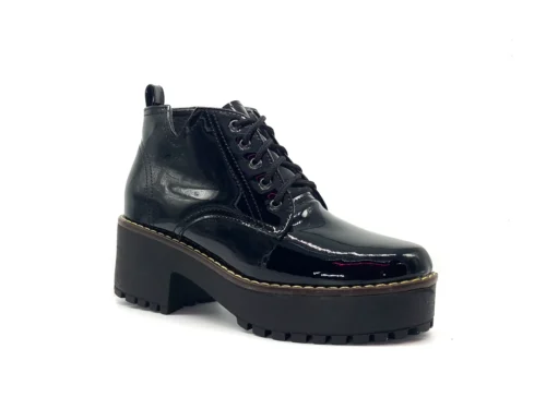 Botin charol negro